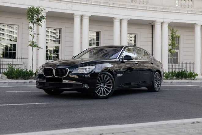 BMW 750-2