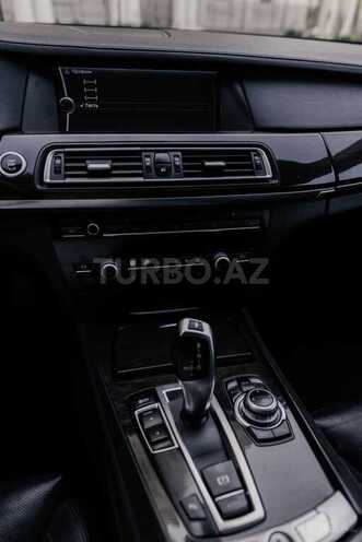 BMW 750-18