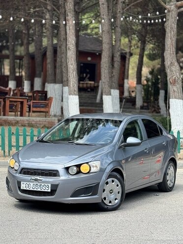 Chevrolet Aveo-1