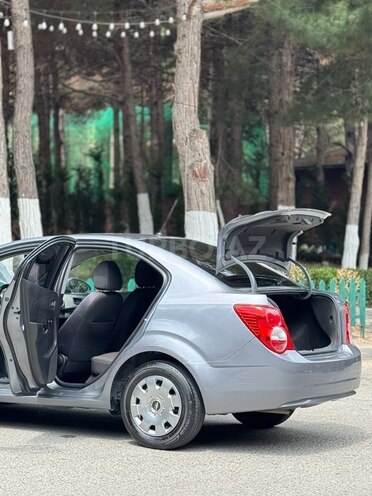Chevrolet Aveo-7