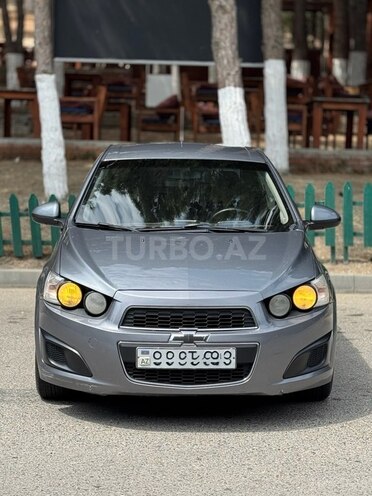 Chevrolet Aveo-3