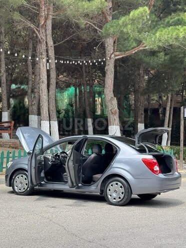 Chevrolet Aveo-6
