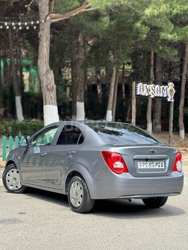 Chevrolet Aveo-4
