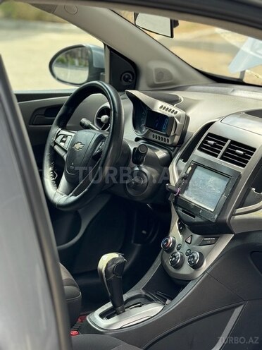 Chevrolet Aveo-11