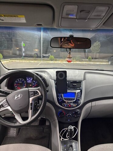 Hyundai Accent 2013, 241,402 km - 1.6 l - Naxçıvan