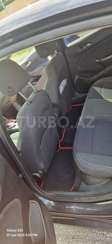 Chevrolet Cruze-8