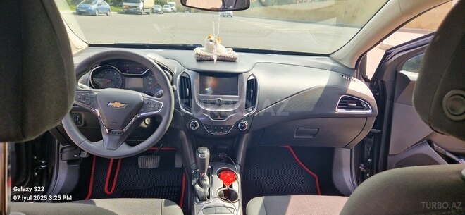 Chevrolet Cruze-9