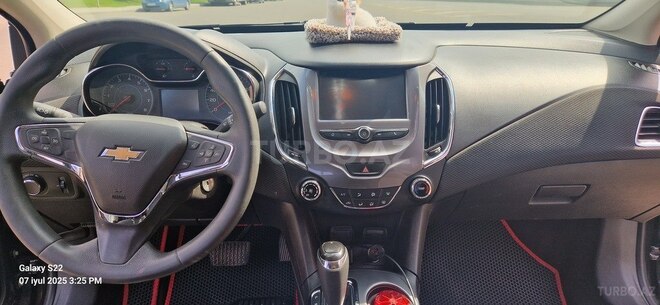 Chevrolet Cruze-10