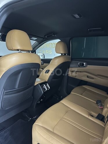 Kia Sorento-19