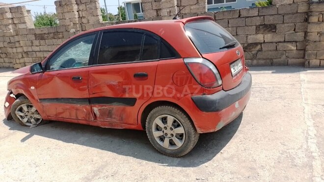 Kia Rio-5
