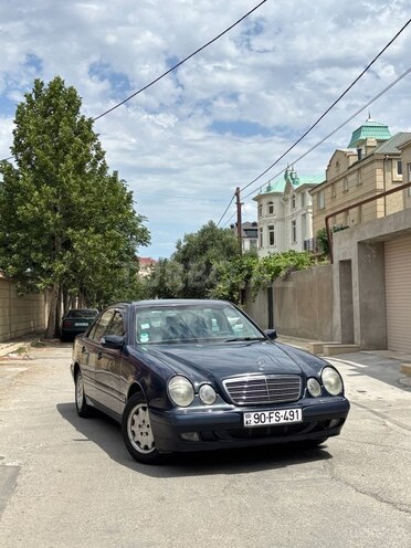 Mercedes E 240 1999, 265,803 km - 2.4 l - Bakı