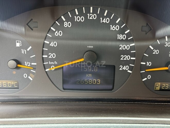 Mercedes E 240 1999, 265,803 km - 2.4 l - Bakı