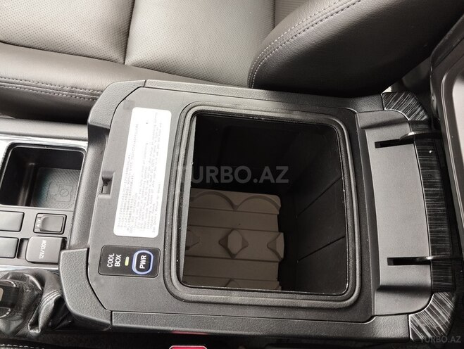 Toyota Land Cruiser Prado-14