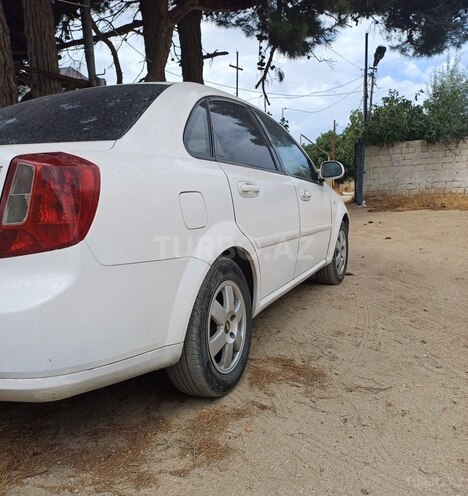 Chevrolet Lacetti-4