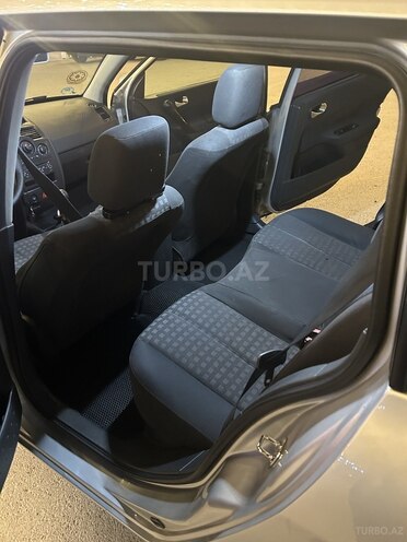 Renault Megane-8