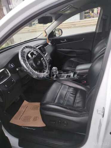 Kia Sorento-9