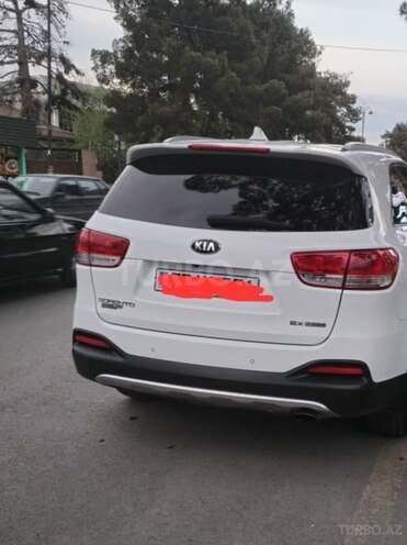 Kia Sorento-4