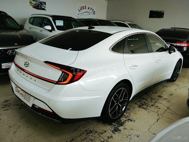 Hyundai Sonata-3