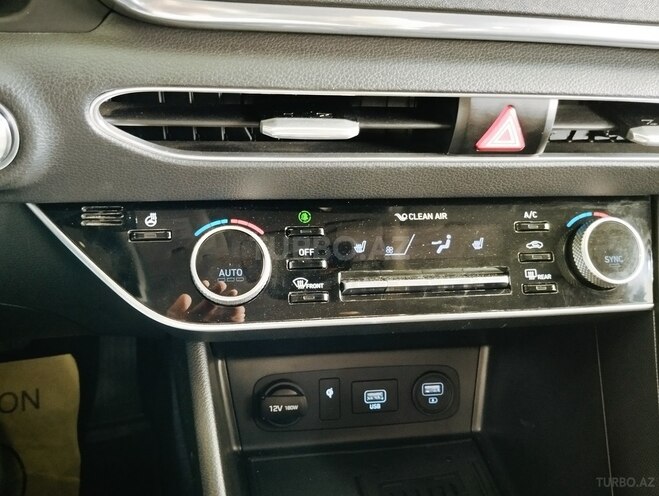 Hyundai Sonata-18