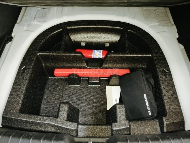 Hyundai Sonata-14