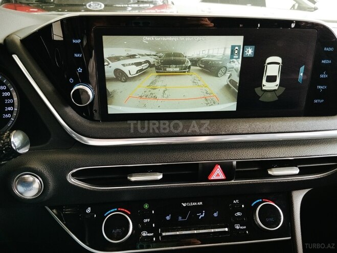 Hyundai Sonata-17