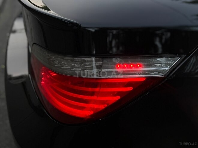 BMW 530-13