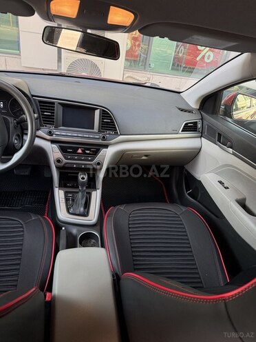 Hyundai Elantra 2018, 136,186 km - 2.0 l - Bakı