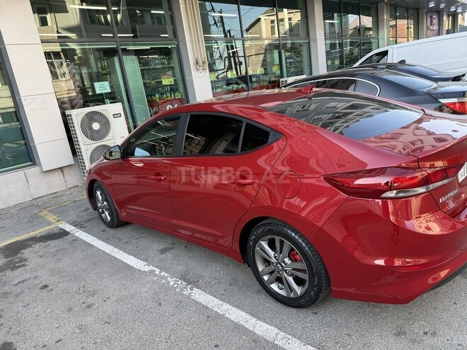 Hyundai Elantra 2018, 136,186 km - 2.0 l - Bakı