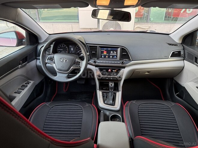 Hyundai Elantra 2018, 136,186 km - 2.0 l - Bakı