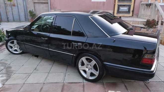 Mercedes E 220 1995, 445,000 km - 2.2 l - Bakı