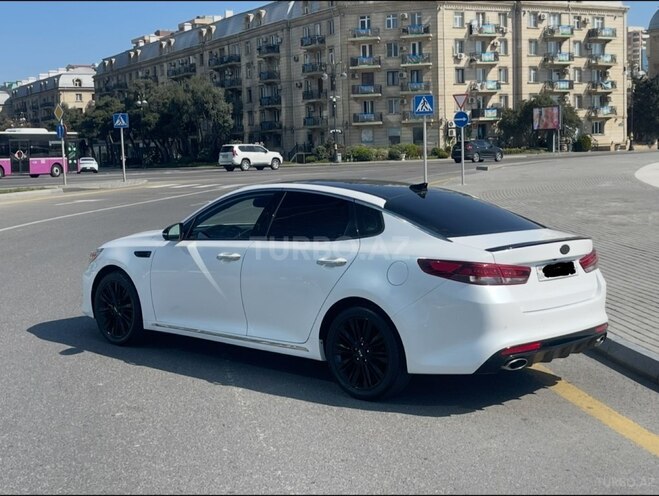 Kia Optima-3