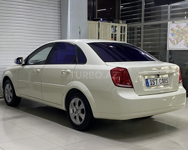 Daewoo Gentra-10