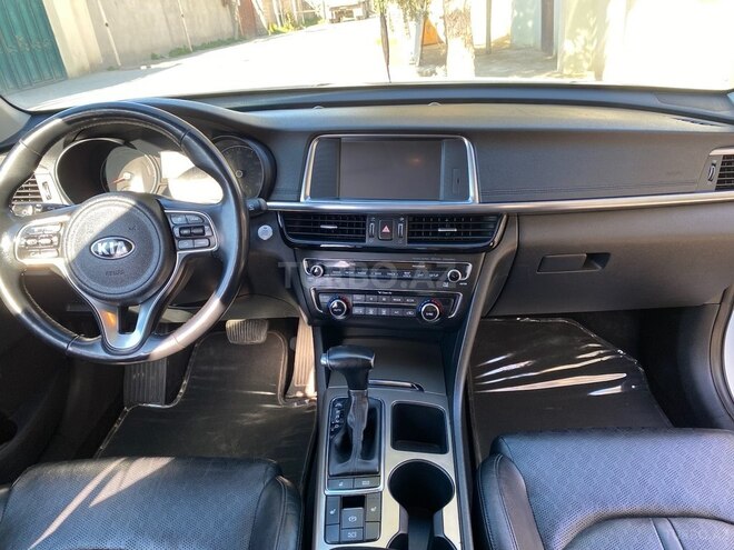 Kia Optima-5