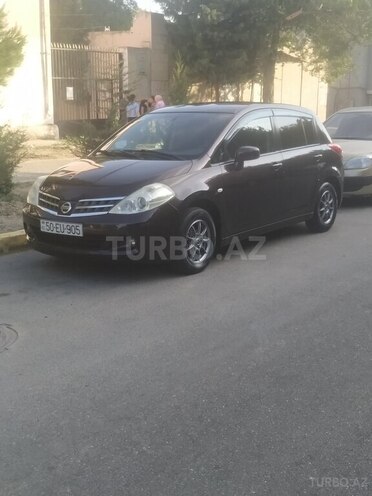 Nissan Tiida-2