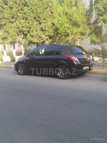 Nissan Tiida-3