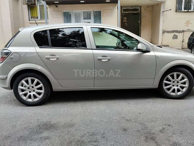 Opel Astra 2009, 280,000 km - 1.4 l - Bakı