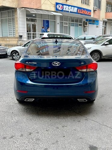 Hyundai Elantra 2015, 150,000 km - 1.8 l - Bakı