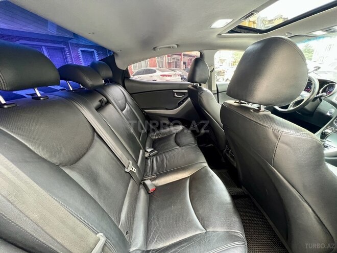 Hyundai Elantra 2015, 150,000 km - 1.8 l - Bakı