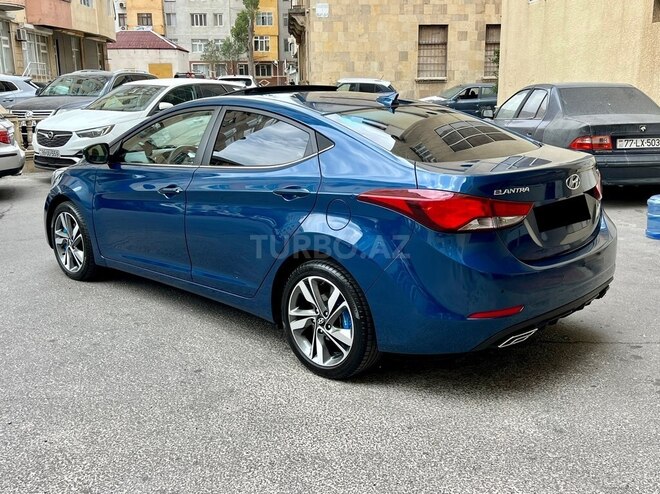 Hyundai Elantra 2015, 150,000 km - 1.8 l - Bakı
