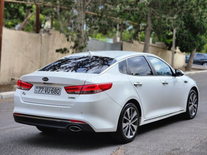 Kia K5-6