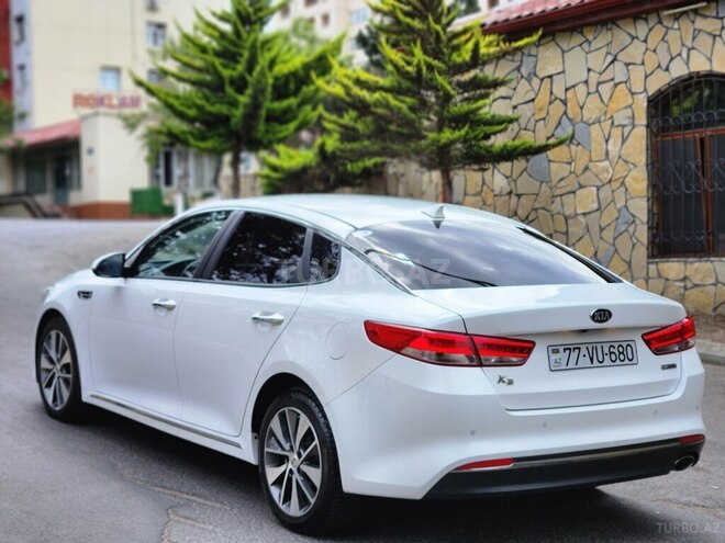 Kia K5-7