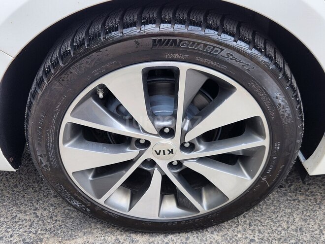 Kia K5-11