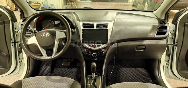 Hyundai Accent 2013, 156,000 km - 1.4 l - Sumqayıt