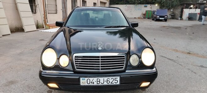 Mercedes E 240 1998, 319,800 km - 2.4 l - Bakı