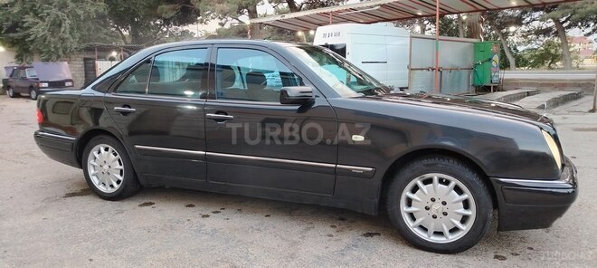 Mercedes E 240 1998, 319,800 km - 2.4 l - Bakı