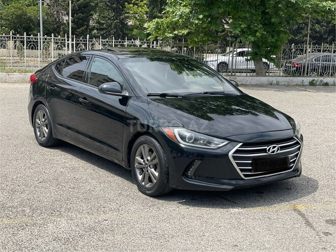Hyundai Elantra-7