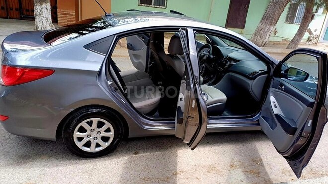 Hyundai Accent 2017, 101,735 km - 1.6 l - Bakı