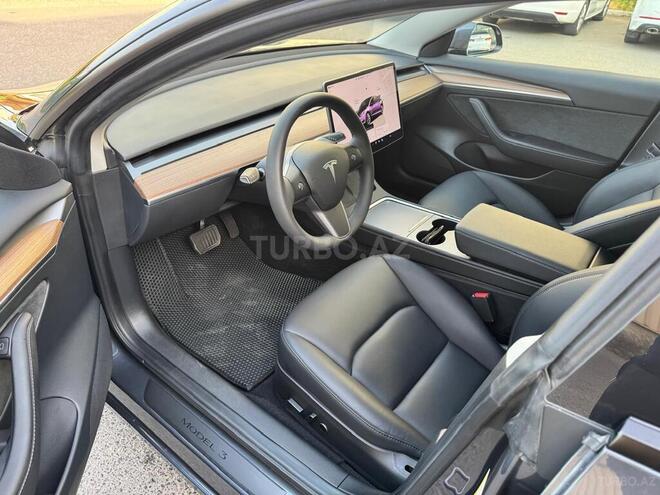 Tesla Model 3-7