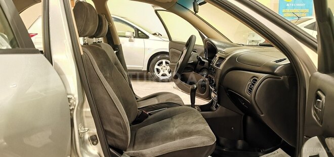 Nissan Sunny-17