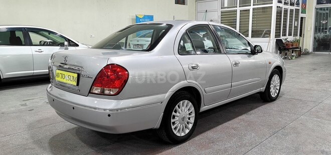 Nissan Sunny-11